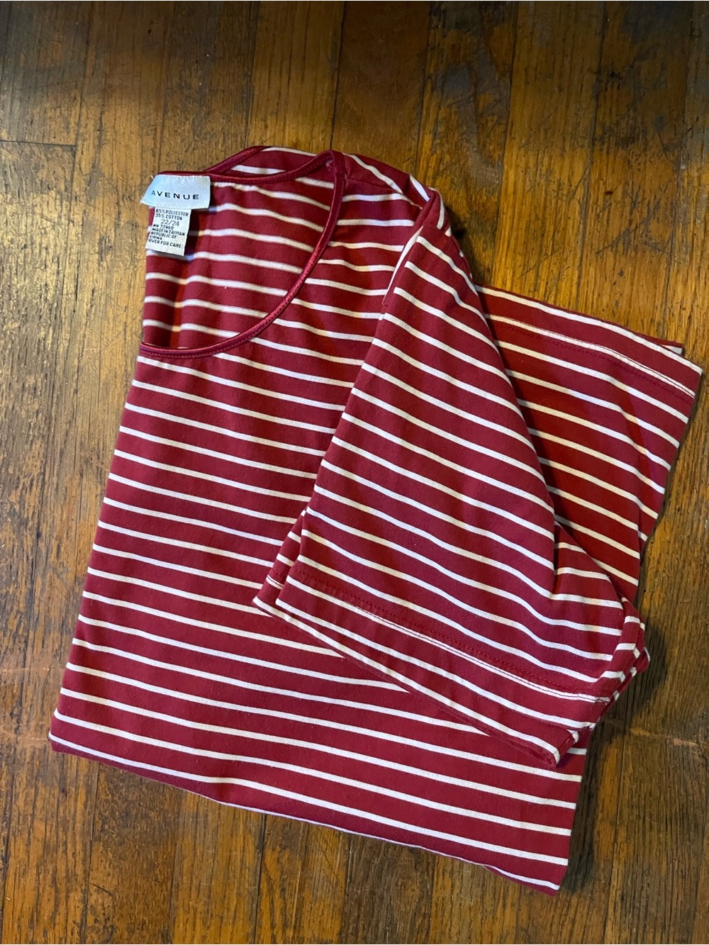 Avenue Womans Plus Size 22/24 Red & White Striped Shirt